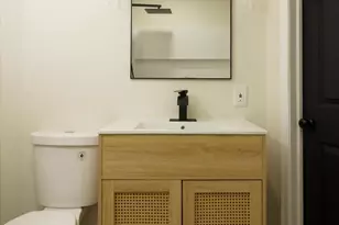 2557 S 61st St, Philadelphia, PA 19142 - Photo 17