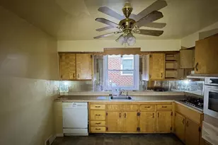 749 Cinnaminson St, Philadelphia, PA 19128 - Photo 3