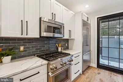 2518 Waverly Street, Philadelphia, PA 19146 - Photo 11