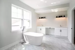 303 Fountain St, Philadelphia, PA 19128 - Photo 33