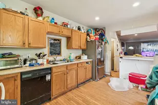 2110 W Chew Ave, Philadelphia, PA 19138 - Photo 9