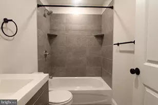 492 Roxborough Ave, Philadelphia, PA 19128 - Photo 15