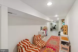 1231 E Moyamensing Ave, Philadelphia, PA 19147 - Photo 27