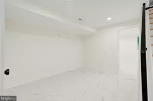 2622 E Harold St, Philadelphia, PA 19125 - Photo 37