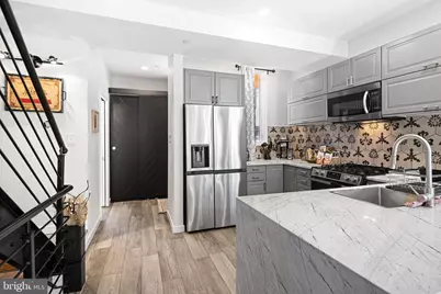 842 N Leithgow Street, Philadelphia, PA 19123 - Photo 3