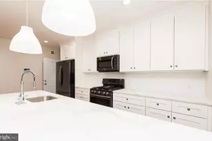 1420 E Susquehanna Ave, Philadelphia, PA 19125 - Photo 5