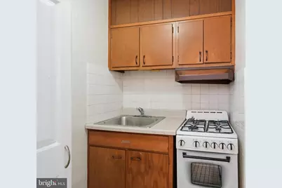 1934 S 13th Street #2 R, Philadelphia, PA 19148 - Photo 7