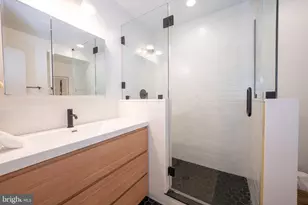 2949 Pennsylvania Ave, Philadelphia, PA 19130 - Photo 11