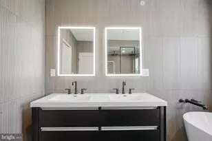 1102 E Columbia, Philadelphia, PA 19125 - Photo 17