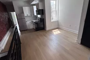 2209 N 10th St, Philadelphia, PA 19133 - Photo 3