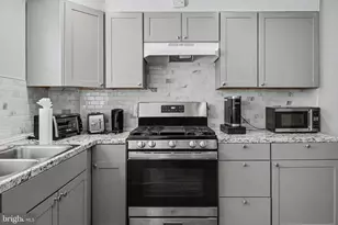 5411 Vicaris St, Philadelphia, PA 19128 - Photo 9