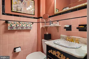 1017 Clinton St, Philadelphia, PA 19107 - Photo 25