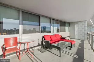 2401 Pennsylvania Ave, Philadelphia, PA 19130 - Photo 7