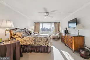 2401 Pennsylvania Ave, Philadelphia, PA 19130 - Photo 15