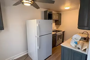 636 W Park Ln, Philadelphia, PA 19144 - Photo 17