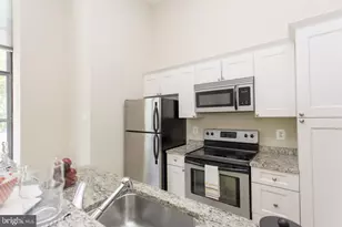 230 N 21st St, Philadelphia, PA 19103 - Photo 3