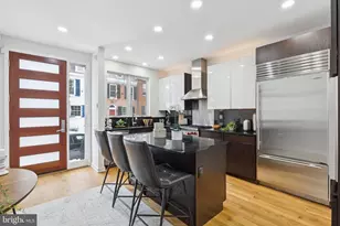 2414 Pine St, Philadelphia, PA 19103 - Photo 3