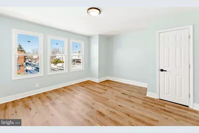 6059 Lawndale Avenue, Philadelphia, PA 19111 - Photo 17