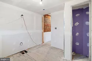 2517 E York St, Philadelphia, PA 19125 - Photo 9