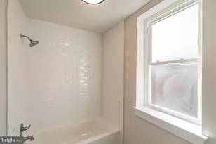 1256 S Peach St, Philadelphia, PA 19143 - Photo 7