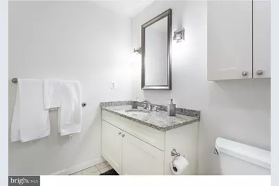 230 N 21st Street #208, Philadelphia, PA 19103 - Photo 9