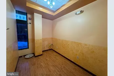 2001 Hamilton Street #B106, Philadelphia, PA 19130 - Photo 9