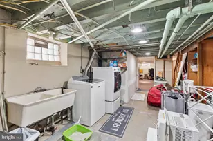 4262 Edgemont St, Philadelphia, PA 19137 - Photo 35