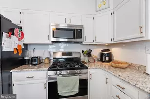 4262 Edgemont St, Philadelphia, PA 19137 - Photo 13