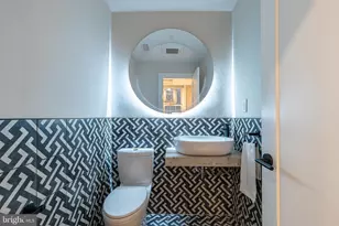 908 Spruce St, Philadelphia, PA 19107 - Photo 7