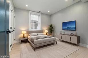 908 Spruce St, Philadelphia, PA 19107 - Photo 11