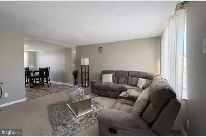 7537 Overbrook Avenue, Philadelphia, PA 19151 - Photo 3