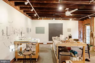 8139 Shawnee St, Philadelphia, PA 19118 - Photo 37