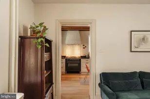 8139 Shawnee St, Philadelphia, PA 19118 - Photo 9