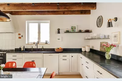 8139 Shawnee Street, Philadelphia, PA 19118 - Photo 11