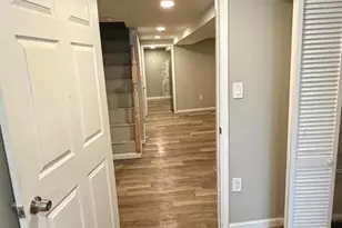 6137 Argyle St, Philadelphia, PA 19111 - Photo 9