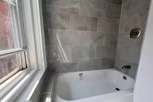 1017 Pine St, Philadelphia, PA 19107 - Photo 5