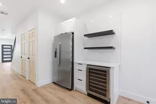 458 W Earlham Ter, Philadelphia, PA 19144 - Photo 15