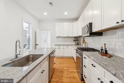 2433 Brown Street, Philadelphia, PA 19130 - Photo 11