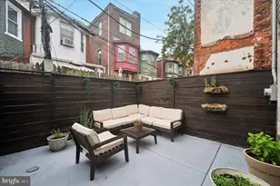 1233 N Hollywood St, Philadelphia, PA 19121 - Photo 15