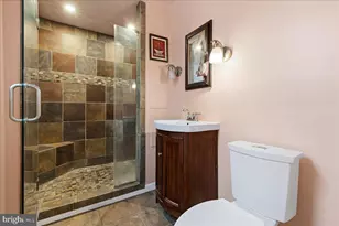 302 Wadsworth Ave, Philadelphia, PA 19119 - Photo 15