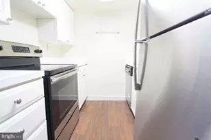 2031-8 South St, Philadelphia, PA 19146 - Photo 19