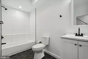 1805 E Oakdale St, Philadelphia, PA 19125 - Photo 11