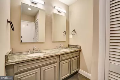 1916 Christian Street #B, Philadelphia, PA 19146 - Photo 19