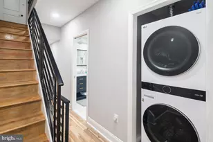 2425 Fairmount Ave, Philadelphia, PA 19130 - Photo 17