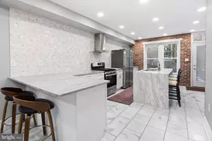 2425 Fairmount Ave, Philadelphia, PA 19130 - Photo 7