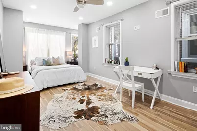 2425 Fairmount Avenue, Philadelphia, PA 19130 - Photo 11