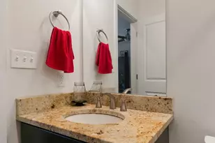 2555 Carpenter St, Philadelphia, PA 19146 - Photo 17
