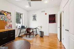 2555 Carpenter St, Philadelphia, PA 19146 - Photo 13
