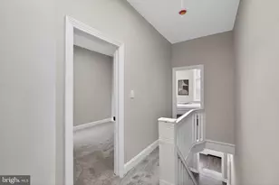 2238 W Estaugh St, Philadelphia, PA 19140 - Photo 17