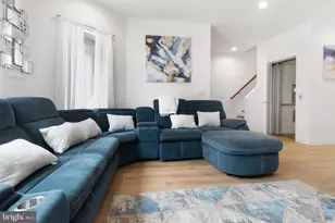 3203 Parkview Walk, Philadelphia, PA 19125 - Photo 5